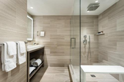 Habitación Premium con 2 camas grandes - Planta Manhattan del hotel The Manhattan at Times Square