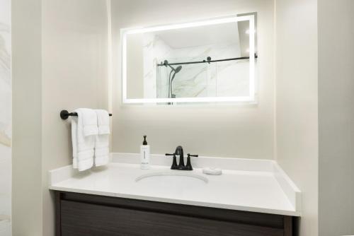 Habitación Premium del hotel The Manhattan at Times Square. Foto 2