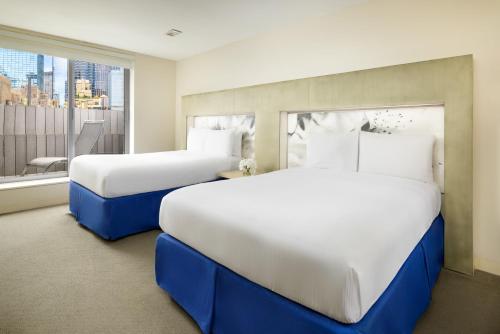 Habitación Doble Estándar con 2 camas grandes del hotel Shoreham. Foto 3