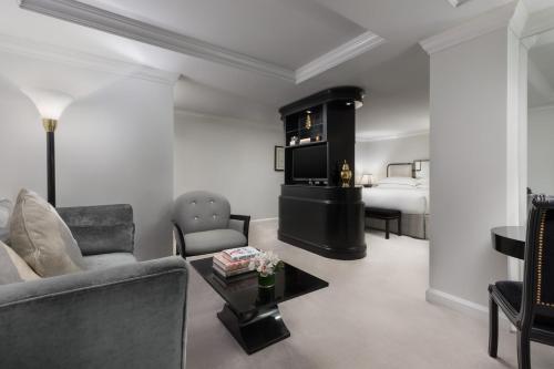 Suite Junior con cama extragrande del hotel The Michelangelo - A Starhotel. Foto 3