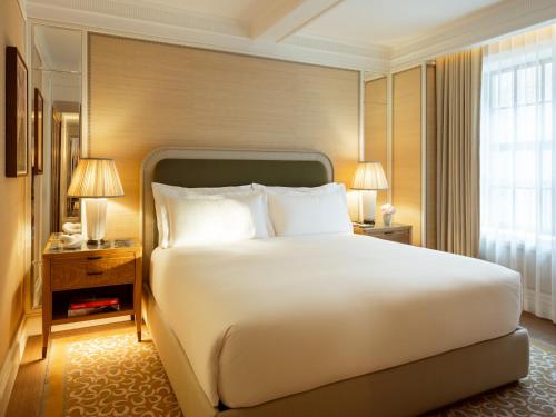 Suite Junior Deluxe del hotel The Surrey. Foto 2