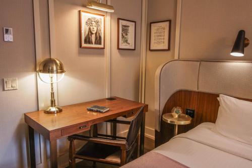 Habitación Superior - 1 cama grande del hotel THE EVELYN