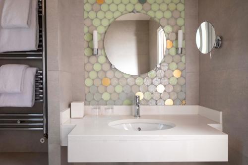 Habitación Clásica del hotel Aiglon. Foto 4