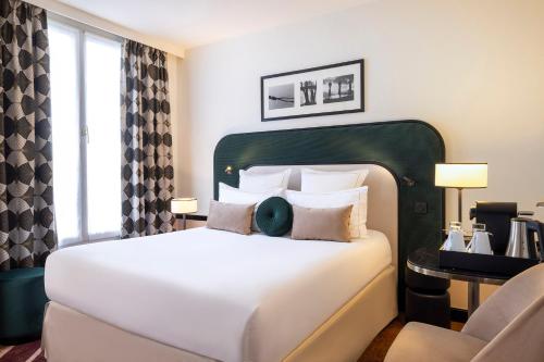 Habitación Doble Acogedora del hotel Aiglon. Foto 6