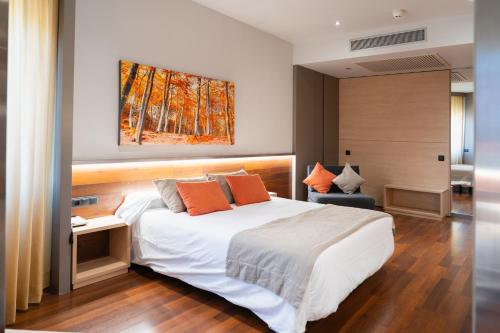 Habitación Doble Deluxe - 1 o 2 camas del hotel America. Foto 6