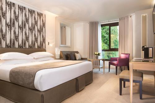 Suite Junior del hotel Garden Elysee. Foto 1