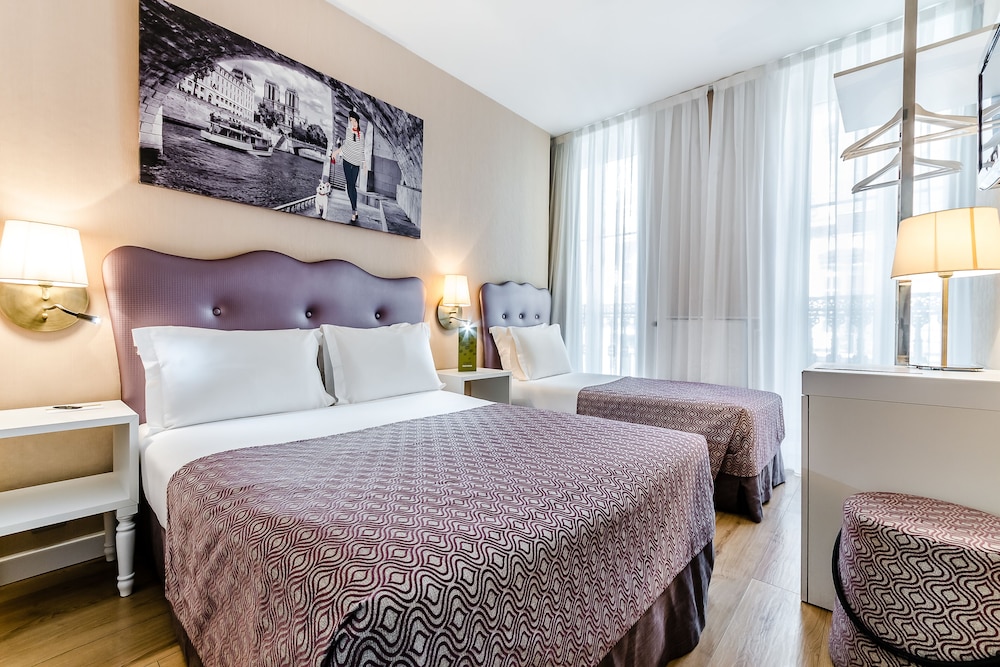 Habitación triple del hotel Exe Paris Centre