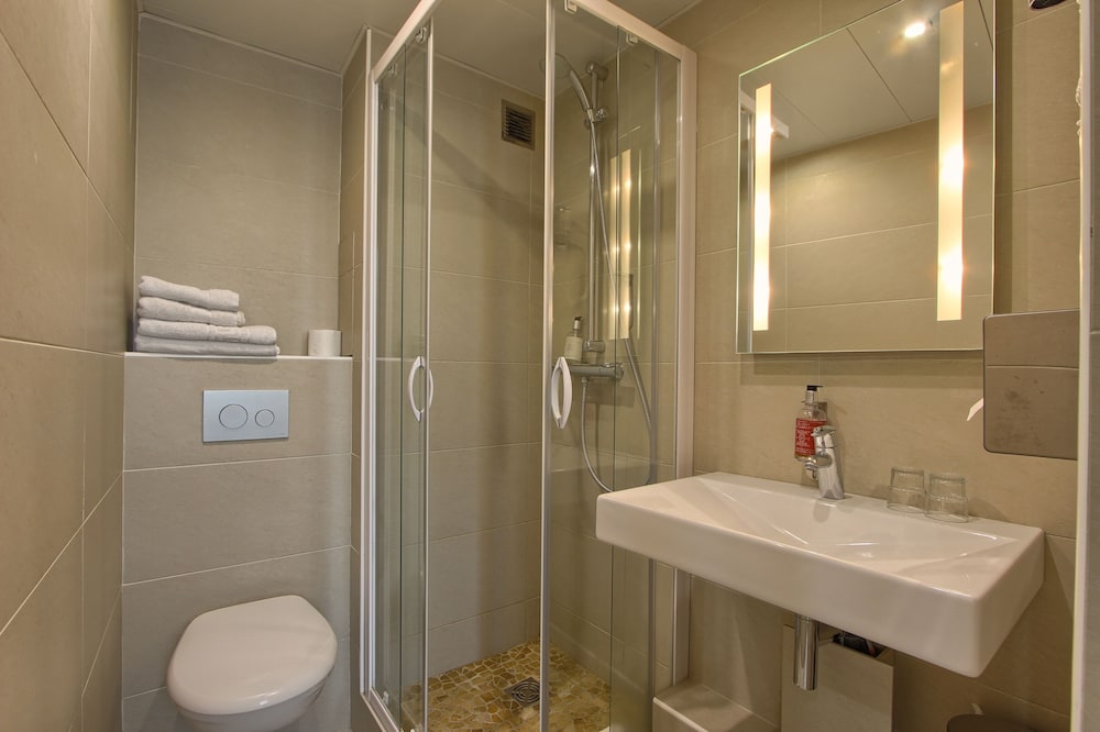 Habitación Confort del hotel Villa Margaux Opera Montmartre. Foto 4