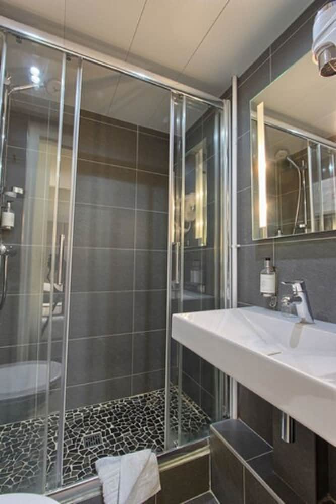 Habitación Confort del hotel Villa Margaux Opera Montmartre. Foto 5