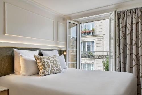 Habitación Doble Clásica con balcón del hotel Moulin Plaza. Foto 7