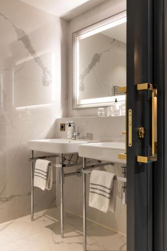 Habitación Triple Executive del hotel Normandy Le Chantier. Foto 4