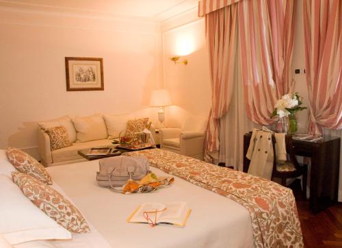 Habitación Triple Superior del hotel De La Ville