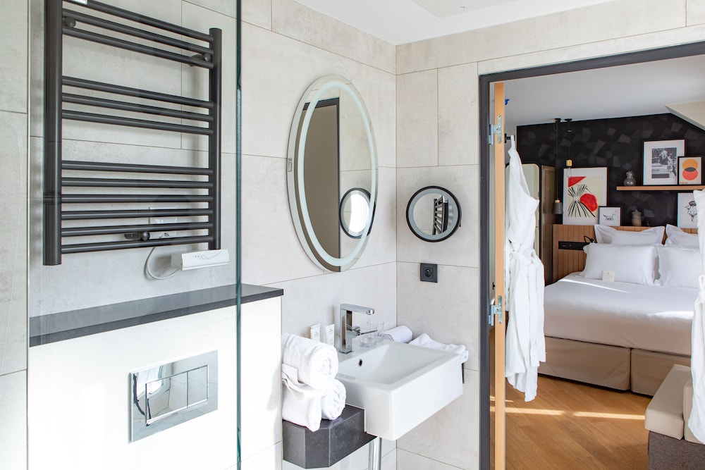 Chambre Deluxe Double Toit de Paris del hotel Maison Mère. Foto 4