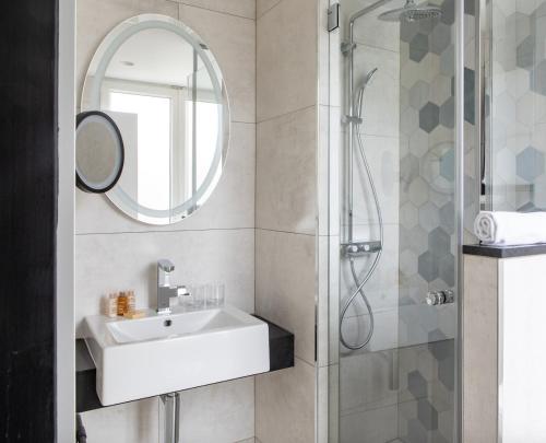 Habitaciones conectadas del hotel Maison Mère. Foto 1