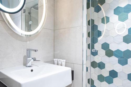 Habitación Triple Superior del hotel Maison Mère. Foto 3