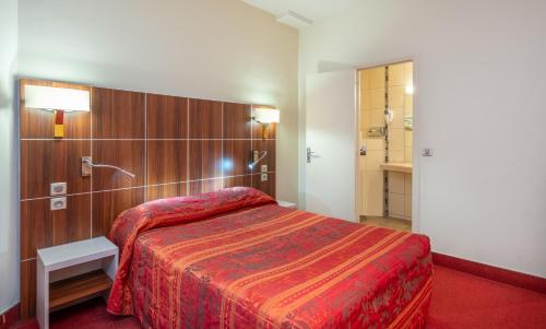Habitación Clásica - Sin ascensor del hotel Terminus Montparnasse. Foto 6