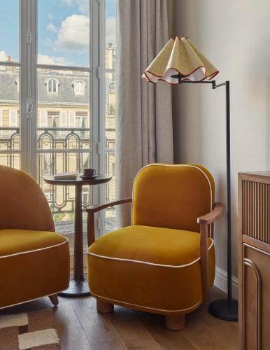 Habitación Superior con vistas a la ciudad del hotel Le Grand Cayré. Foto 4