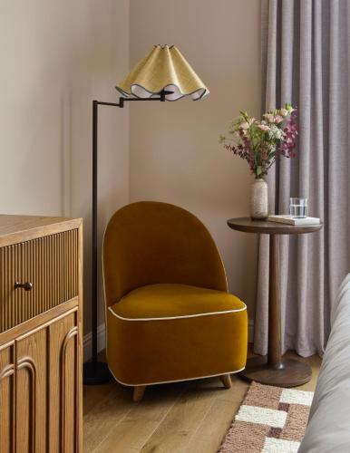 Habitación Clásica con vistas a la ciudad del hotel Le Grand Cayré. Foto 6