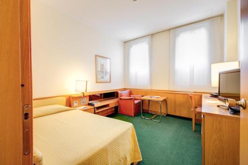 Habitación Doble del hotel Galileo. Foto 3