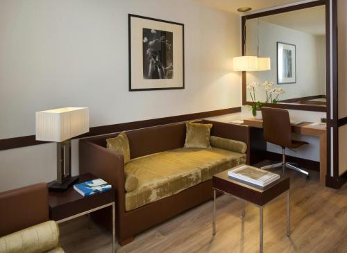 Suite Junior del hotel Starhotels Ritz. Foto 1