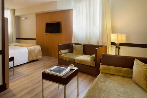 Suite Junior del hotel Starhotels Ritz. Foto 2