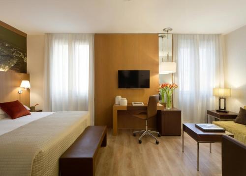Suite Junior del hotel Starhotels Ritz. Foto 4