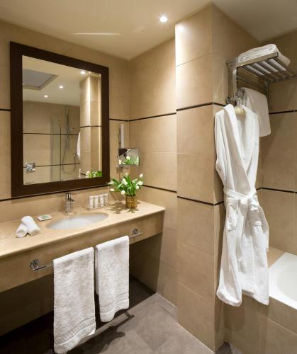 Suite del hotel Starhotels Ritz. Foto 8