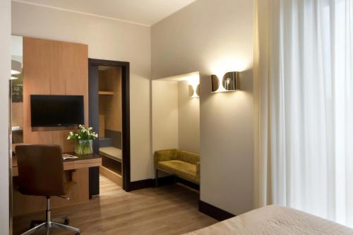 Habitación Doble Deluxe con balcón - 1 o 2 camas del hotel Starhotels Ritz. Foto 2