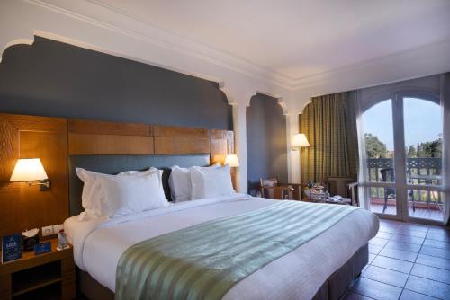 Habitación Estandar del hotel Grand Mogador Menara. Foto 2