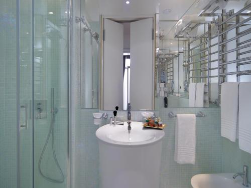Habitación Doble Deluxe - Anexo del hotel Ca' Dei Conti. Foto 3