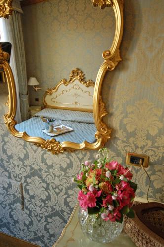 Habitación Triple del hotel Torino. Foto 5