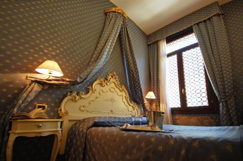 Habitación Cuádruple del hotel Torino. Foto 2