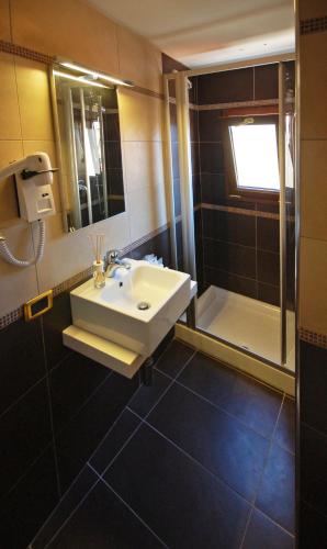 Habitación Doble Pequeña del hotel Torino. Foto 1
