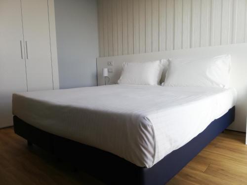 Habitación Doble Estándar - 1 o 2 camas del hotel Novo Rossi. Foto 7