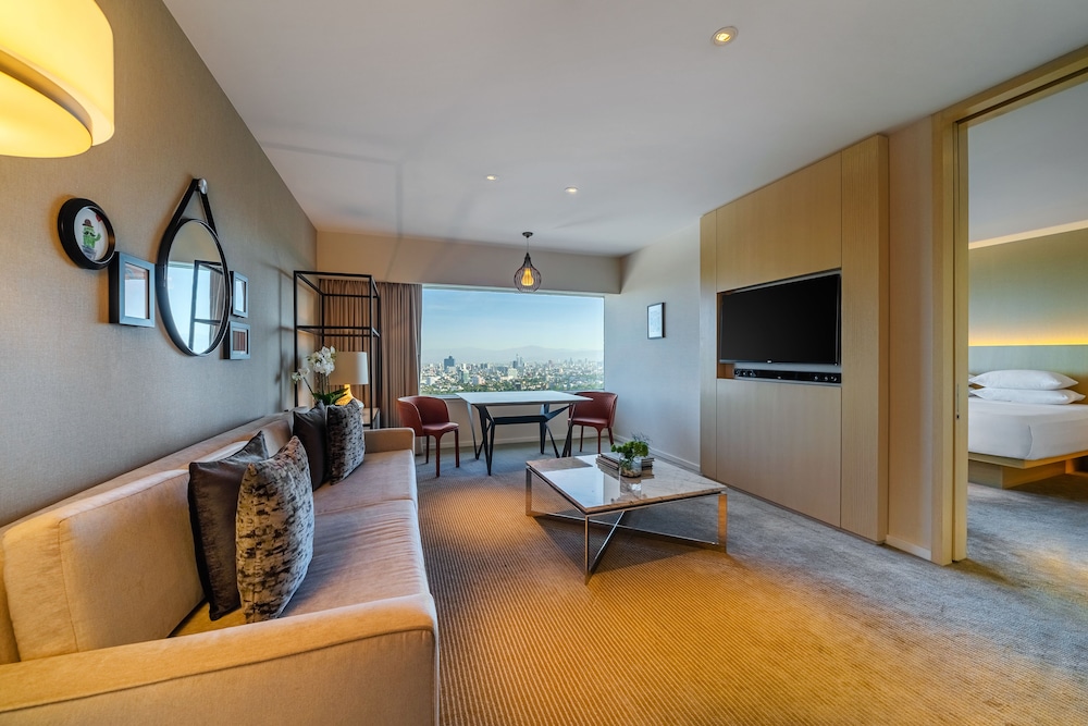Regency, Suite, 1 cama de matrimonio grande del hotel Hyatt Regency Mexico City. Foto 4