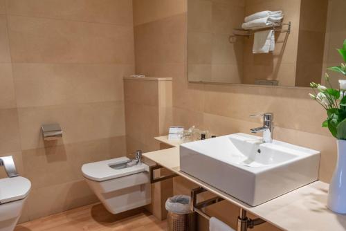 Habitación Doble - 1 o 2 camas del hotel J. Balmes Vic. Foto 11