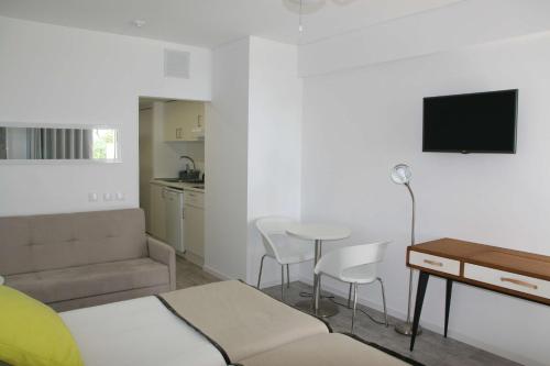 Estudio Superior del hotel Florasol Residence. Foto 2