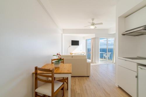 Estudio Superior del hotel Florasol Residence. Foto 6
