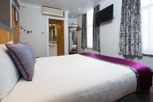 Habitación Estándar con cama grande - No fumadores del hotel Best Western Victoria Palace