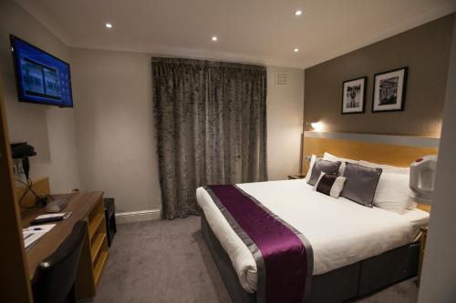 Habitación Estándar con cama grande - No fumadores del hotel Best Western Victoria Palace. Foto 2