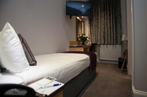 Habitación Individual Estándar del hotel Best Western Victoria Palace. Foto 3