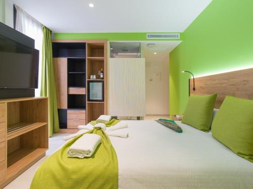 Suite Deluxe del hotel MG Poniente. Foto 1