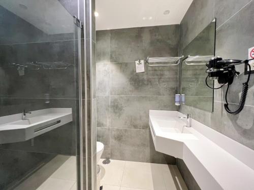 Habitación Individual del hotel MG Poniente. Foto 2