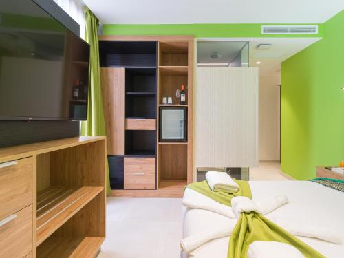 Suite Deluxe del hotel MG Poniente. Foto 9