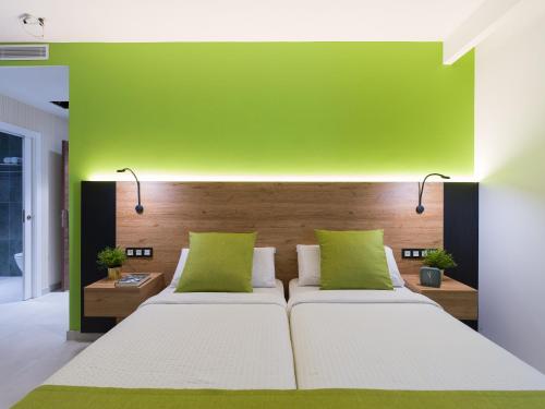 Habitación Doble Estándar - 2 camas del hotel MG Poniente. Foto 6