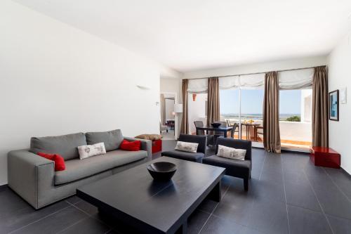 Suite Lujo 1 Cama king 1 habitación Business Con Vistas 1 Cama Individual del hotel Fairplay Golf & Spa. Foto 3