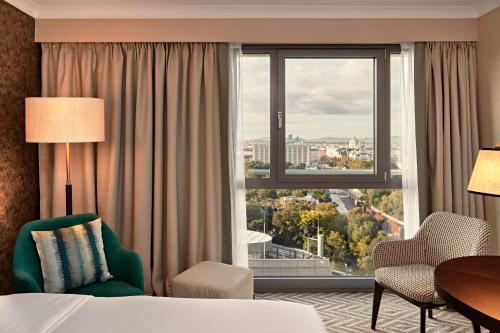 Habitación Doble con vistas panorámicas - 2 camas del hotel Hilton Vienna Park. Foto 1