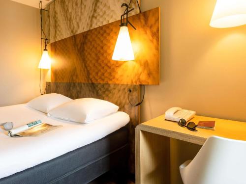 Habitación Doble Estándar del hotel Ibis Leuven Centrum. Foto 3