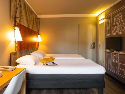 Habitación Doble Estándar - 2 camas del hotel Ibis Leuven Centrum