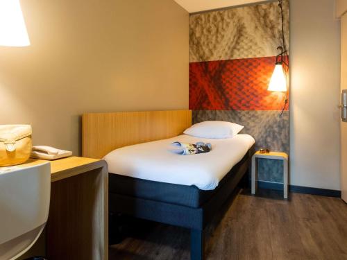 Habitación Individual Estándar del hotel Ibis Leuven Centrum. Foto 4